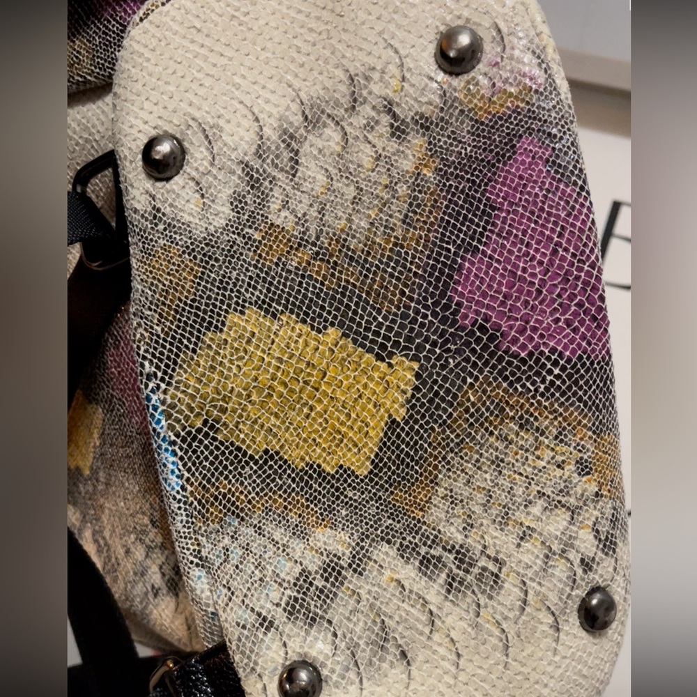 Textured Multicolor Leather Backpack with Black Flap - Picture 13 of 15